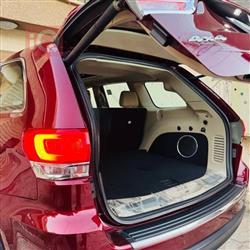 جیپ گراند شیرۆکی